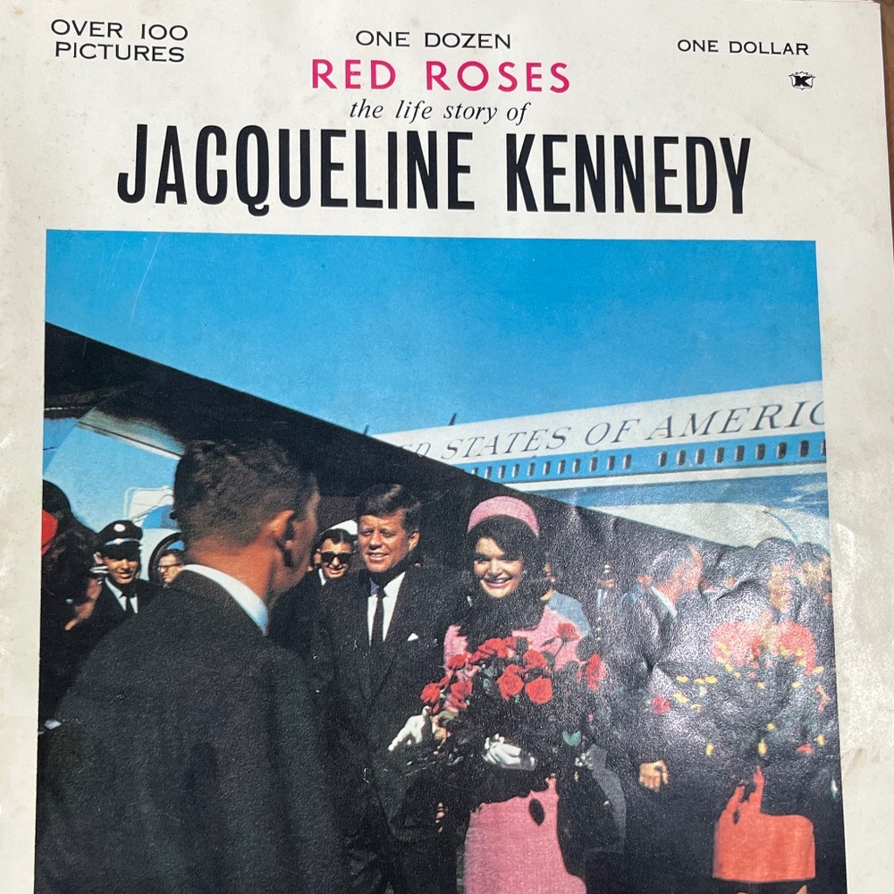 Vintage Jacqueline Kennedy magazine 1964